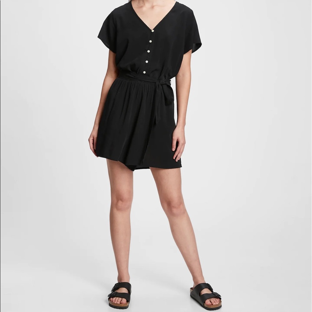 GAP FACTORY - BLACK - EASY BUTTON FRONT ROMPER